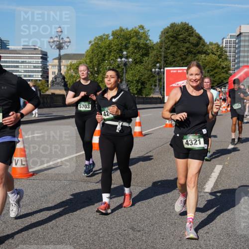 07.09.2025 - BARMER Alsterlauf Yannick Fuchs http://msf.ph/oto/8826666 07.09.2025 10:06:12 Laufen 424, 8115, 5703, 42, 4321, 5285, 8463 meine-sportfotos.de