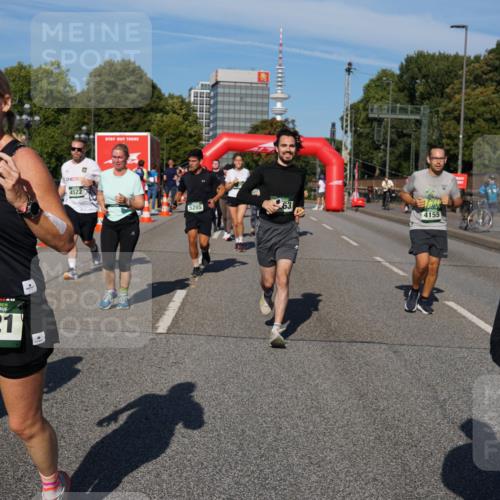 07.09.2025 - BARMER Alsterlauf Yannick Fuchs http://msf.ph/oto/8826672 07.09.2025 10:06:13 Laufen 36, 4321, 4522, 5285, 5285, 63, 4155 meine-sportfotos.de