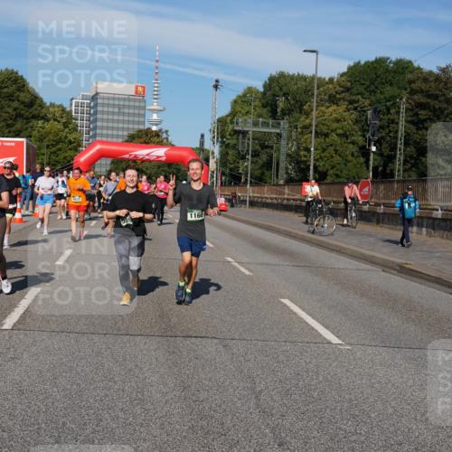 07.09.2025 - BARMER Alsterlauf Yannick Fuchs http://msf.ph/oto/8826686 07.09.2025 10:06:17 Laufen 5896, 4935, 589, 1160 meine-sportfotos.de