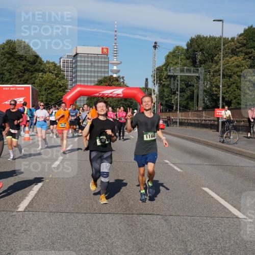 07.09.2025 - BARMER Alsterlauf Yannick Fuchs http://msf.ph/oto/8826687 07.09.2025 10:06:18 Laufen 5896, 6109, 4132, 398, 4935, 1160 meine-sportfotos.de