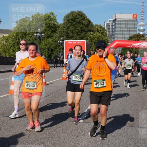 07.09.2025 - BARMER Alsterlauf Yannick Fuchs http://msf.ph/oto/8826696 07.09.2025 10:06:22 Laufen 4935, 4554, 4933, 2907, 2895, 4291 meine-sportfotos.de