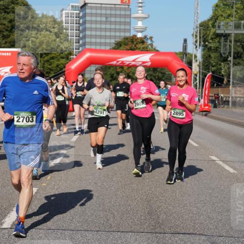 07.09.2025 - BARMER Alsterlauf Yannick Fuchs http://msf.ph/oto/8826698 07.09.2025 10:06:23 Laufen 83, 2703, 8078, 4291, 2907, 125, 2895 meine-sportfotos.de