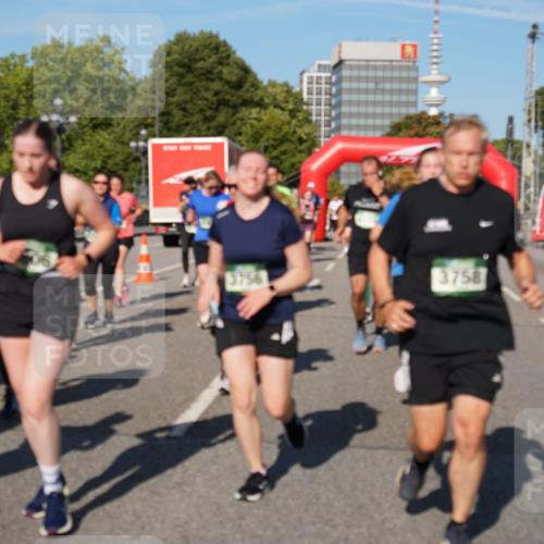 07.09.2025 - BARMER Alsterlauf Yannick Fuchs http://msf.ph/oto/8826720 07.09.2025 10:06:30 Laufen 8, 3756, 3758 meine-sportfotos.de