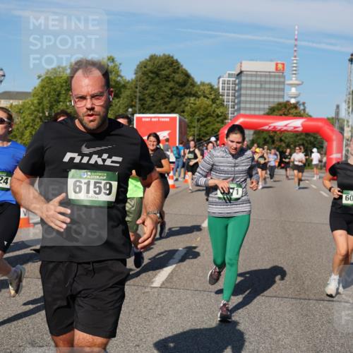 07.09.2025 - BARMER Alsterlauf Yannick Fuchs http://msf.ph/oto/8826729 07.09.2025 10:06:33 Laufen 5197, 423, 5824, 36, 6159, 6000 meine-sportfotos.de