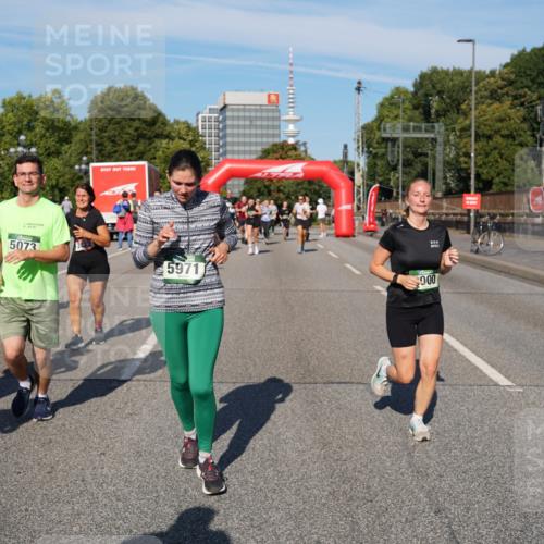 07.09.2025 - BARMER Alsterlauf Yannick Fuchs http://msf.ph/oto/8826730 07.09.2025 10:06:33 Laufen 5073, 5971, 900, 3144 meine-sportfotos.de