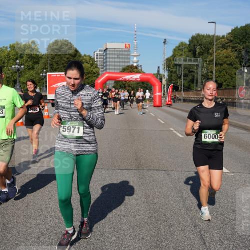 07.09.2025 - BARMER Alsterlauf Yannick Fuchs http://msf.ph/oto/8826733 07.09.2025 10:06:33 Laufen 72, 5073, 2422, 5971, 6000, 3144 meine-sportfotos.de