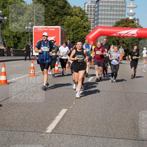 07.09.2025 - BARMER Alsterlauf Yannick Fuchs http://msf.ph/oto/8826744 07.09.2025 10:06:38 Laufen 4913, 16, 988, 4099, 472, 23, 60, 231, 3700 meine-sportfotos.de