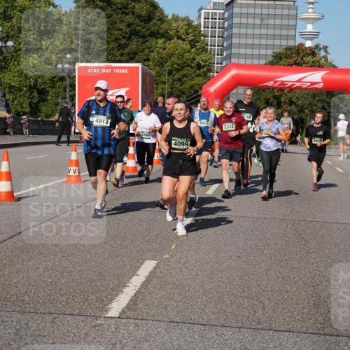 07.09.2025 - BARMER Alsterlauf Yannick Fuchs http://msf.ph/oto/8826745 07.09.2025 10:06:38 Laufen 4913, 5988, 4099, 3472, 2312, 188, 6038, 50, 3700 meine-sportfotos.de