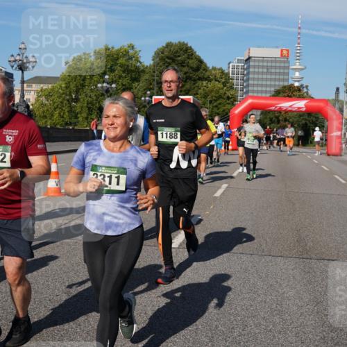 07.09.2025 - BARMER Alsterlauf Yannick Fuchs http://msf.ph/oto/8826768 07.09.2025 10:06:43 Laufen 30, 2312, 2311, 1188, 6038 meine-sportfotos.de