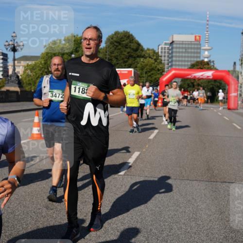 07.09.2025 - BARMER Alsterlauf Yannick Fuchs http://msf.ph/oto/8826771 07.09.2025 10:06:44 Laufen 36, 311, 3472, 118, 60 meine-sportfotos.de