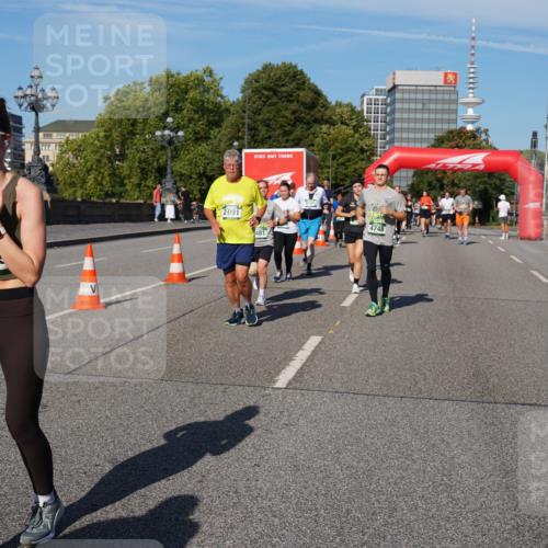 07.09.2025 - BARMER Alsterlauf Yannick Fuchs http://msf.ph/oto/8826775 07.09.2025 10:06:45 Laufen 5049, 2091, 4748 meine-sportfotos.de