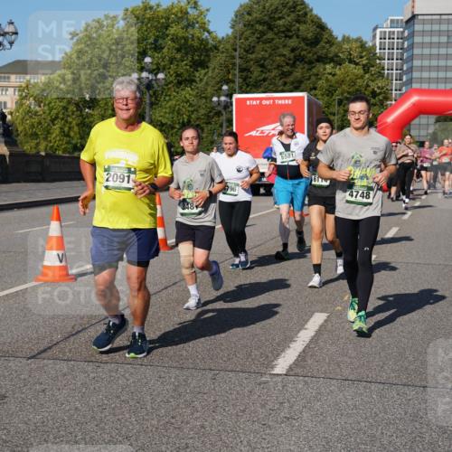 07.09.2025 - BARMER Alsterlauf Yannick Fuchs http://msf.ph/oto/8826779 07.09.2025 10:06:46 Laufen 2091, 348, 796, 5581, 611, 4748 meine-sportfotos.de
