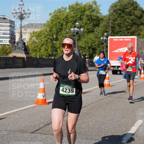 07.09.2025 - BARMER Alsterlauf Yannick Fuchs http://msf.ph/oto/8826790 07.09.2025 10:06:50 Laufen 4239, 8404, 205 meine-sportfotos.de