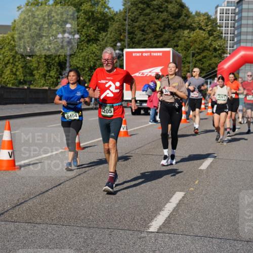 07.09.2025 - BARMER Alsterlauf Yannick Fuchs http://msf.ph/oto/8826794 07.09.2025 10:06:52 Laufen 8404, 205, 30, 2966, 4261, 54, 6177, 6054 meine-sportfotos.de