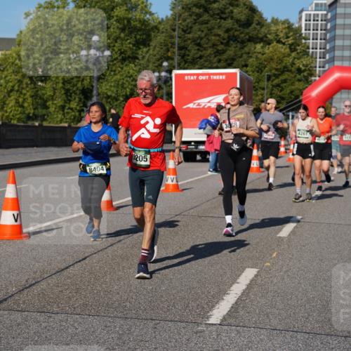 07.09.2025 - BARMER Alsterlauf Yannick Fuchs http://msf.ph/oto/8826795 07.09.2025 10:06:52 Laufen 8404, 205, 3088, 4261, 2966, 6054, 6177 meine-sportfotos.de
