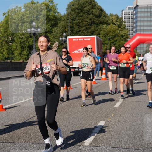 07.09.2025 - BARMER Alsterlauf Yannick Fuchs http://msf.ph/oto/8826797 07.09.2025 10:06:54 Laufen 4, 388, 426, 4384, 4615, 6054, 617 meine-sportfotos.de