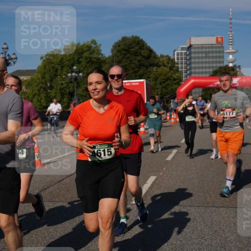 07.09.2025 - BARMER Alsterlauf Yannick Fuchs http://msf.ph/oto/8826803 07.09.2025 10:06:59 Laufen 1966, 4615, 6177 meine-sportfotos.de