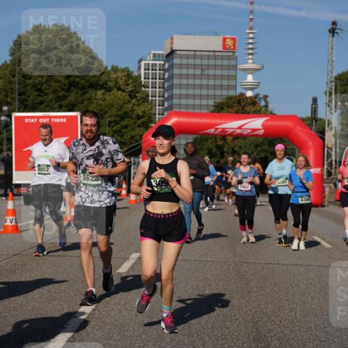 07.09.2025 - BARMER Alsterlauf Yannick Fuchs http://msf.ph/oto/8826829 07.09.2025 10:07:07 Laufen 3600, 6052, 5624, 2460, 4381, 4380, 4313 meine-sportfotos.de