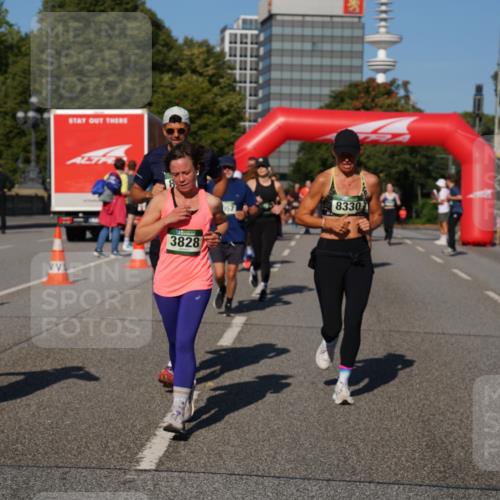 07.09.2025 - BARMER Alsterlauf Yannick Fuchs http://msf.ph/oto/8826850 07.09.2025 10:07:17 Laufen 4127, 3828, 8330 meine-sportfotos.de