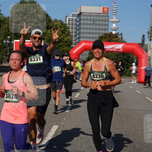 07.09.2025 - BARMER Alsterlauf Yannick Fuchs http://msf.ph/oto/8826856 07.09.2025 10:07:19 Laufen 3828, 8331, 2057, 8330 meine-sportfotos.de