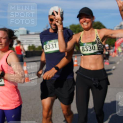 07.09.2025 - BARMER Alsterlauf Yannick Fuchs http://msf.ph/oto/8826863 07.09.2025 10:07:20 Laufen 8331, 8330 meine-sportfotos.de