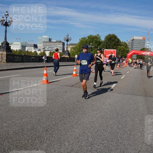 07.09.2025 - BARMER Alsterlauf Yannick Fuchs http://msf.ph/oto/8826868 07.09.2025 10:07:21 Laufen 11111111, 2057, 2911 meine-sportfotos.de