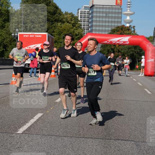 07.09.2025 - BARMER Alsterlauf Yannick Fuchs http://msf.ph/oto/8826889 07.09.2025 10:07:28 Laufen 4515, 2820, 5674, 6673 meine-sportfotos.de