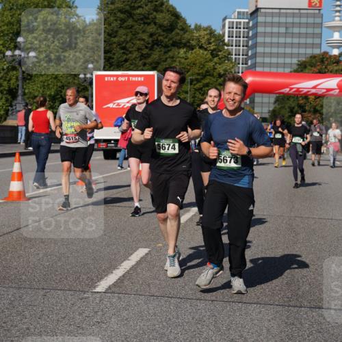 07.09.2025 - BARMER Alsterlauf Yannick Fuchs http://msf.ph/oto/8826892 07.09.2025 10:07:29 Laufen 4515, 5674, 5673, 3791 meine-sportfotos.de