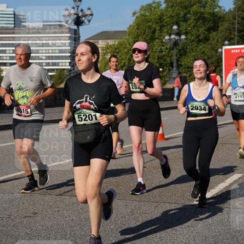 07.09.2025 - BARMER Alsterlauf Yannick Fuchs http://msf.ph/oto/8826901 07.09.2025 10:07:31 Laufen 10, 4515, 5201, 28, 2934, 4193 meine-sportfotos.de