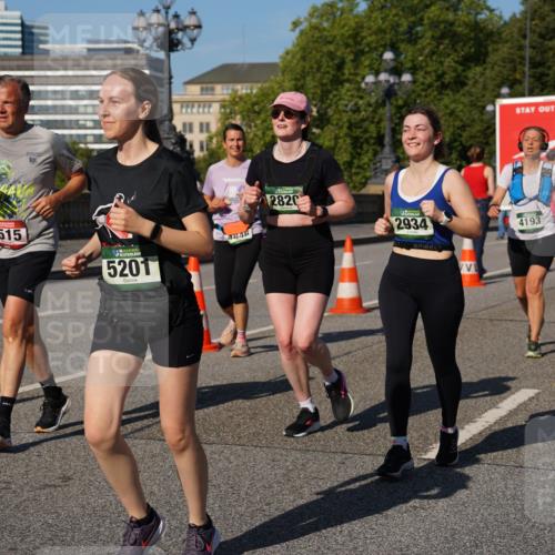 07.09.2025 - BARMER Alsterlauf Yannick Fuchs http://msf.ph/oto/8826902 07.09.2025 10:07:31 Laufen 10, 4515, 5201, 4848, 2820, 2934, 4193, 3867 meine-sportfotos.de
