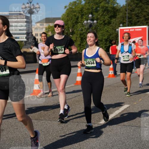 07.09.2025 - BARMER Alsterlauf Yannick Fuchs http://msf.ph/oto/8826903 07.09.2025 10:07:31 Laufen 4515, 5201, 4848, 2820, 2934, 4193 meine-sportfotos.de