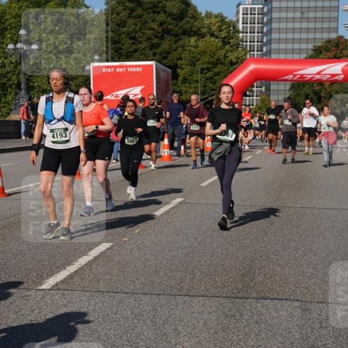 07.09.2025 - BARMER Alsterlauf Yannick Fuchs http://msf.ph/oto/8826909 07.09.2025 10:07:32 Laufen 4193, 3867, 2293 meine-sportfotos.de