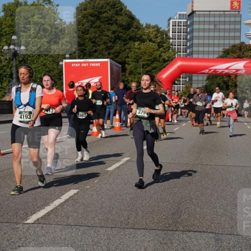 07.09.2025 - BARMER Alsterlauf Yannick Fuchs http://msf.ph/oto/8826912 07.09.2025 10:07:33 Laufen 4193, 3867, 379 meine-sportfotos.de