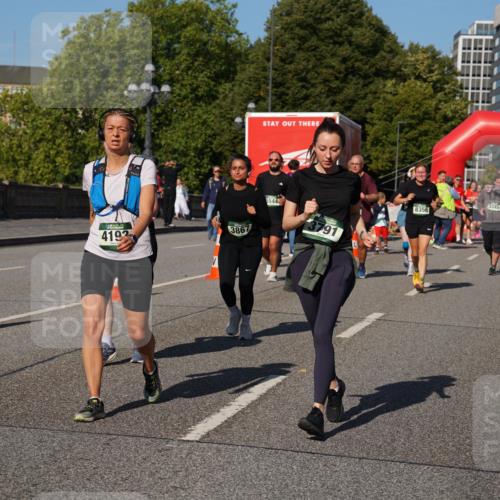 07.09.2025 - BARMER Alsterlauf Yannick Fuchs http://msf.ph/oto/8826914 07.09.2025 10:07:34 Laufen 4192, 3867, 55443, 3791, 8356, 3349 meine-sportfotos.de