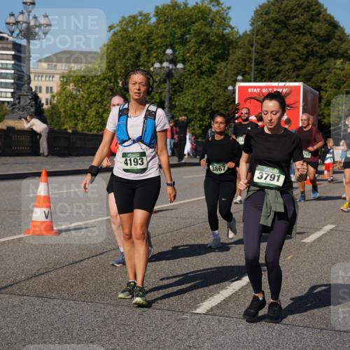 07.09.2025 - BARMER Alsterlauf Yannick Fuchs http://msf.ph/oto/8826916 07.09.2025 10:07:34 Laufen 4193, 3867, 3791, 293, 8356 meine-sportfotos.de