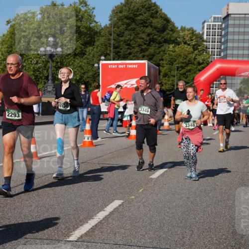 07.09.2025 - BARMER Alsterlauf Yannick Fuchs http://msf.ph/oto/8826925 07.09.2025 10:07:38 Laufen 2293, 6130, 3349, 2300, 3348, 2283 meine-sportfotos.de