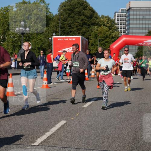 07.09.2025 - BARMER Alsterlauf Yannick Fuchs http://msf.ph/oto/8826926 07.09.2025 10:07:38 Laufen 2293, 3349, 4230, 3348, 2283, 1245, 1783 meine-sportfotos.de