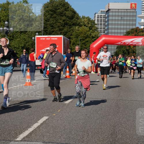 07.09.2025 - BARMER Alsterlauf Yannick Fuchs http://msf.ph/oto/8826928 07.09.2025 10:07:39 Laufen 2293, 6130, 3349, 230, 3348, 2283 meine-sportfotos.de