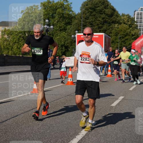 07.09.2025 - BARMER Alsterlauf Yannick Fuchs http://msf.ph/oto/8826933 07.09.2025 10:07:42 Laufen 2300, 2017, 2283, 3036, 393, 3398, 123, 3783 meine-sportfotos.de