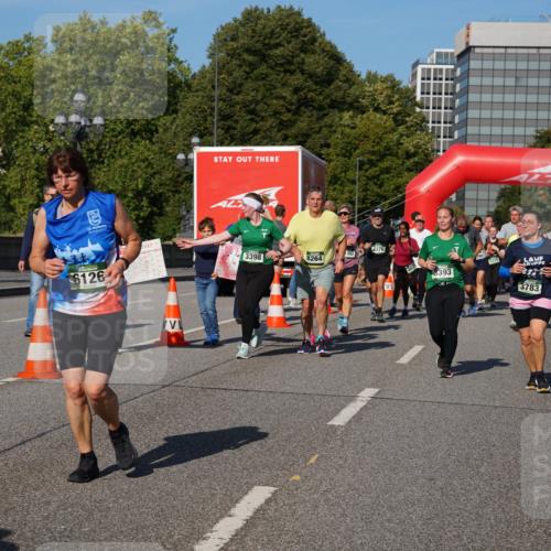 07.09.2025 - BARMER Alsterlauf Yannick Fuchs http://msf.ph/oto/8826938 07.09.2025 10:07:44 Laufen 6126, 2017, 80, 3398, 8264, 5214, 3393, 3783, 3526, 28 meine-sportfotos.de