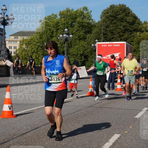 07.09.2025 - BARMER Alsterlauf Yannick Fuchs http://msf.ph/oto/8826940 07.09.2025 10:07:44 Laufen 6126, 2017, 4376, 8264, 3398, 33934, 2200 meine-sportfotos.de