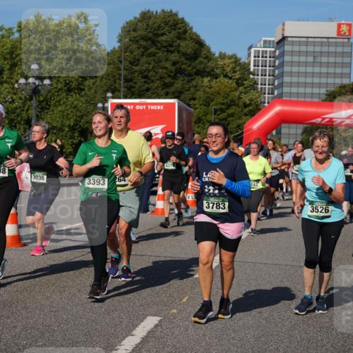 07.09.2025 - BARMER Alsterlauf Yannick Fuchs http://msf.ph/oto/8826953 07.09.2025 10:07:46 Laufen 3398, 3036, 3393, 264, 4376, 1, 144, 3783, 3526, 2847 meine-sportfotos.de