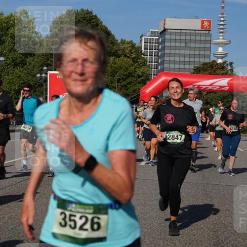 07.09.2025 - BARMER Alsterlauf Yannick Fuchs http://msf.ph/oto/8826960 07.09.2025 10:07:49 Laufen 480, 437, 8039, 3526, 2847, 336, 2846 meine-sportfotos.de