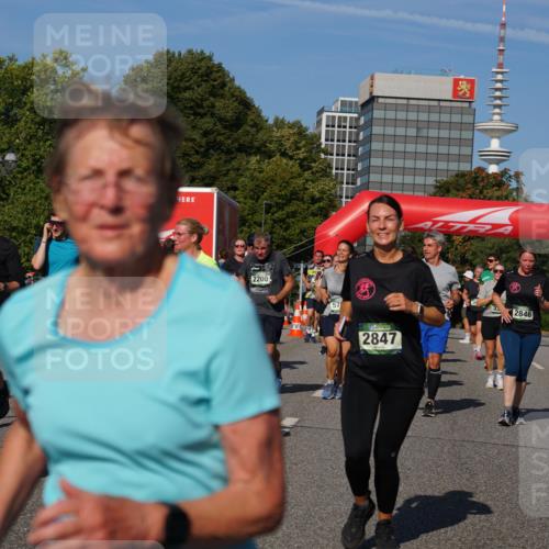 07.09.2025 - BARMER Alsterlauf Yannick Fuchs http://msf.ph/oto/8826961 07.09.2025 10:07:49 Laufen 437, 2200, 57, 2847, 2846 meine-sportfotos.de