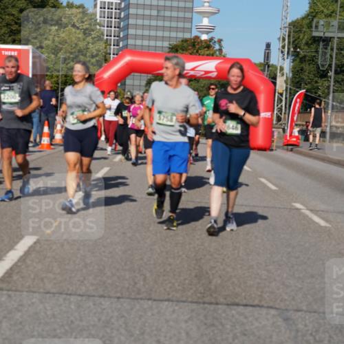 07.09.2025 - BARMER Alsterlauf Yannick Fuchs http://msf.ph/oto/8826967 07.09.2025 10:07:52 Laufen 2331, 2200, 5758 meine-sportfotos.de