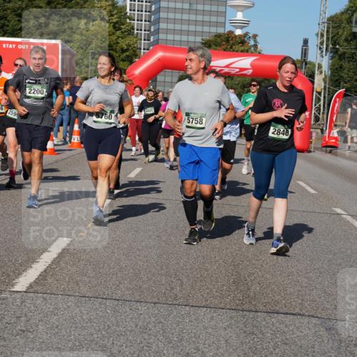 07.09.2025 - BARMER Alsterlauf Yannick Fuchs http://msf.ph/oto/8826970 07.09.2025 10:07:52 Laufen 2200, 2331, 8126, 2599, 760, 4491, 5758, 2846 meine-sportfotos.de
