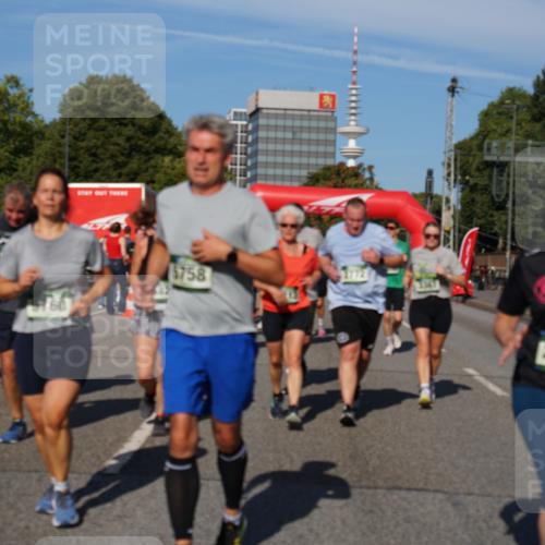 07.09.2025 - BARMER Alsterlauf Yannick Fuchs http://msf.ph/oto/8826982 07.09.2025 10:07:54 Laufen 60, 5758, 3567, 2846 meine-sportfotos.de