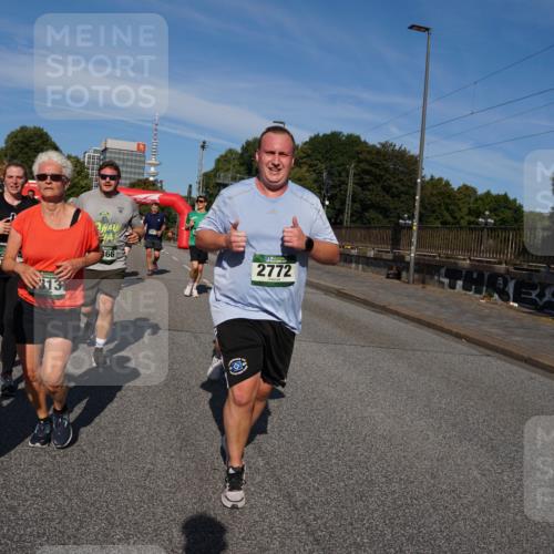 07.09.2025 - BARMER Alsterlauf Yannick Fuchs http://msf.ph/oto/8826998 07.09.2025 10:07:57 Laufen 5827, 313, 66, 2772 meine-sportfotos.de