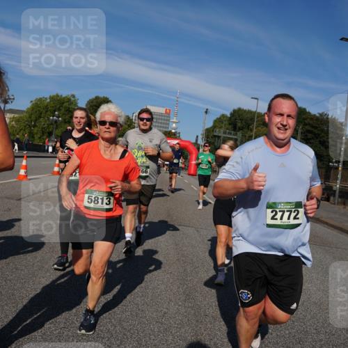 07.09.2025 - BARMER Alsterlauf Yannick Fuchs http://msf.ph/oto/8827000 07.09.2025 10:07:57 Laufen 136, 5813, 66, 36, 2772 meine-sportfotos.de