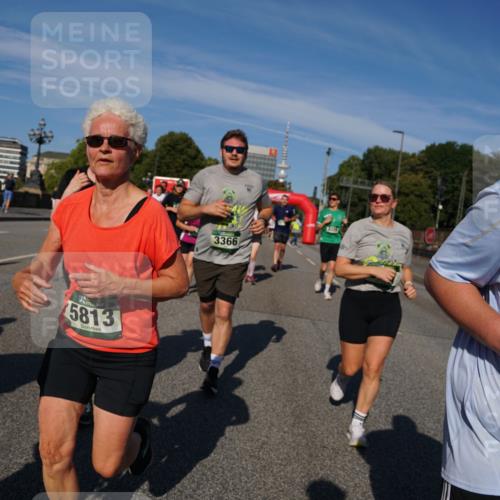 07.09.2025 - BARMER Alsterlauf Yannick Fuchs http://msf.ph/oto/8827003 07.09.2025 10:07:57 Laufen 5813, 3366, 10, 27 meine-sportfotos.de